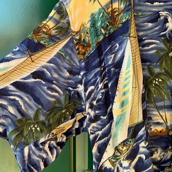 Vintage Tommy Bahama Shirt - Picture 4 of 5